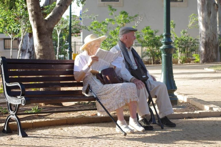 Most boomers won’t give up retirement lifestyle to help children, Australian survey finds